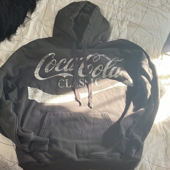 COPY - Cute h and m Coca Cola hoodie - Picture 2 of 2